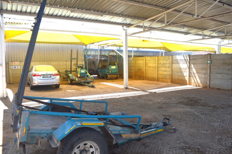 Commercial Property for Sale in Collerville North West